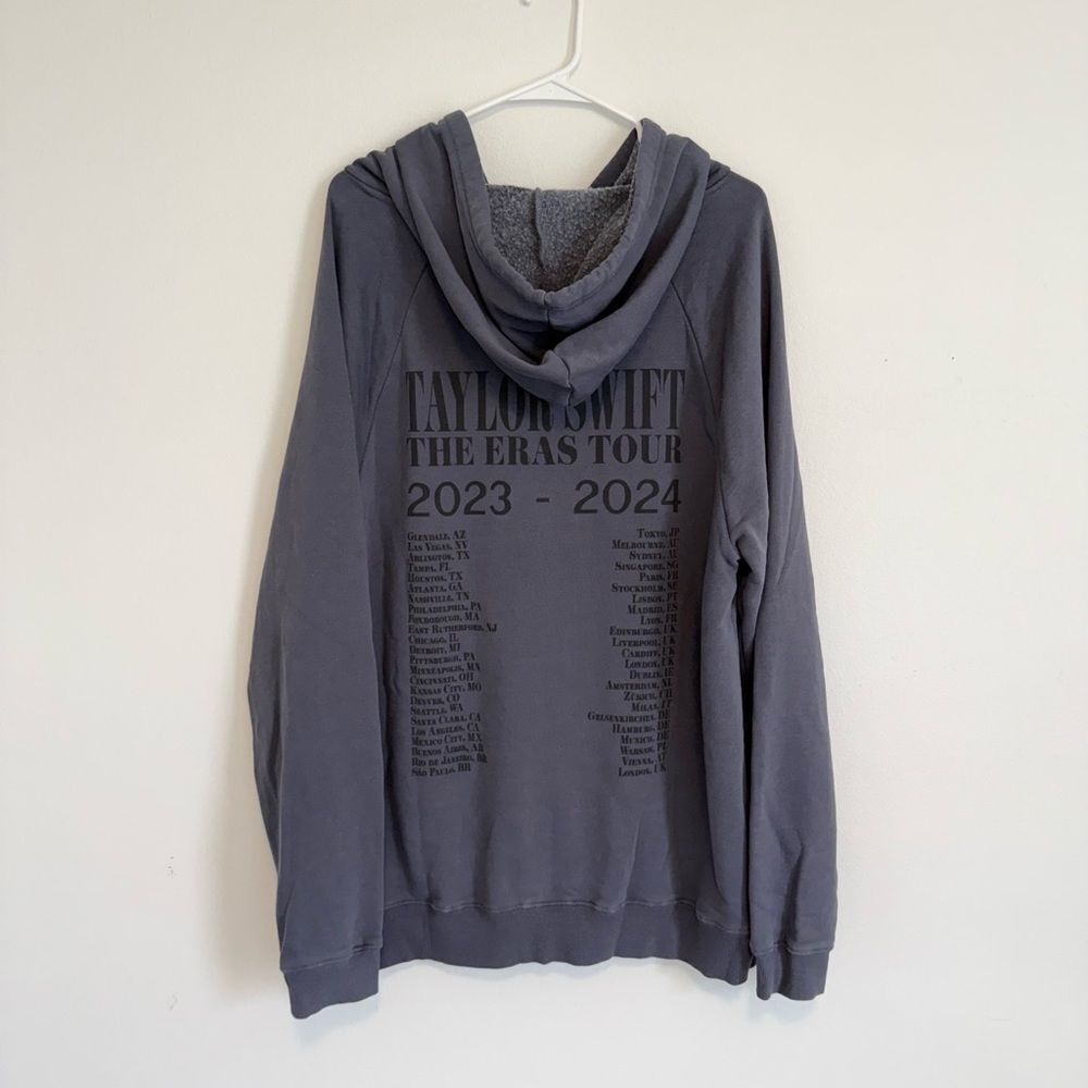 Taylor Swift Eras Tour Hoodie NWT - Picture 2 of 5